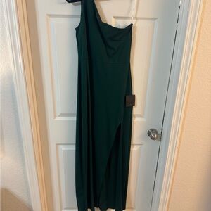 Lulu's Emerald One-Shoulder Evening Gown